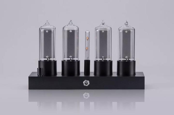 Actual product image Millclock NEU! ZIN18 Nixie-Uhr Klassiker Schwarzes Aluminiumgehäuse 4 Röhren.