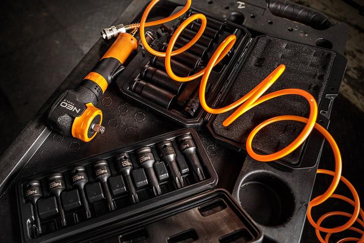 Actual product image Neo Tools Spiral pressure hose 5 x 8 mm, 10 m, PE (10 m, 8 mm)