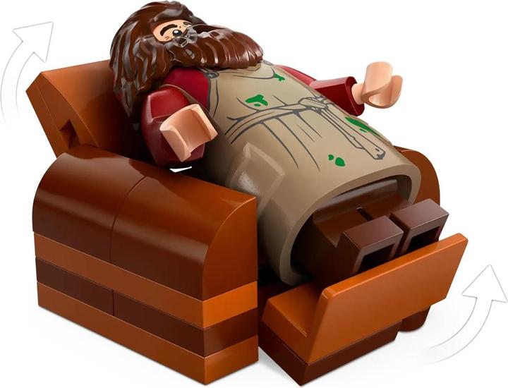 Actual product image LEGO Hagrid's hut: An unexpected visit (76428, LEGO Harry Potter)