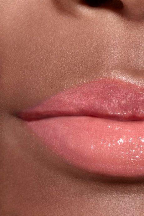 Actual product image Chanel Rouge Coco Gloss (166 Physical)