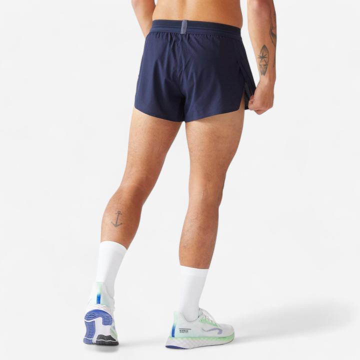 Immagine prodotto Kiprun Men's Lightweight Running Split Shorts Run 900 -Blue black (S)