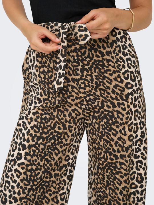 Actual product image Only ONLNOVA Normal geschnitten Hose Hose (44)