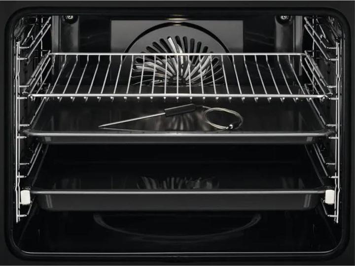 Actual product image AEG BPK556260B 6000 SteamBake® / Steam oven Oven with moisture additive / Pyrolytic Self
