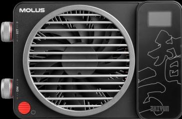 Actual product image Zhiyun Molus X100 (Further permanent lights)