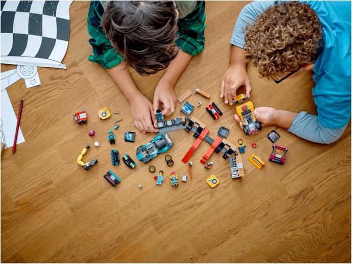 Actual product image LEGO 60389 Car workshop (60389, LEGO City)