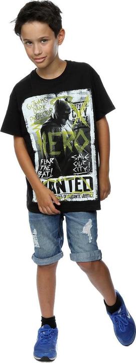 Actual product image Boys Batman v Superman Wanted Poster T-Shirt (140, 146)