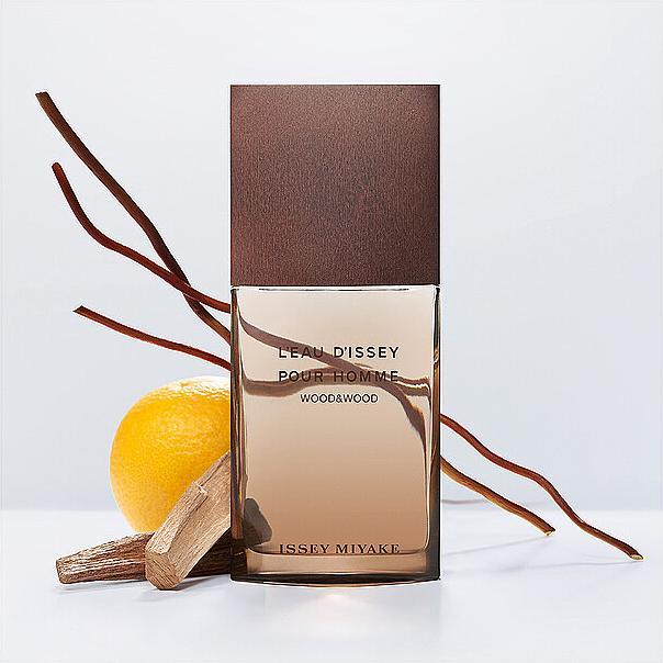 Immagine prodotto Issey Miyake L'Eau D'Issey - L'Eau de Parfum in legno e legno (Eau de parfum, 100 ml)