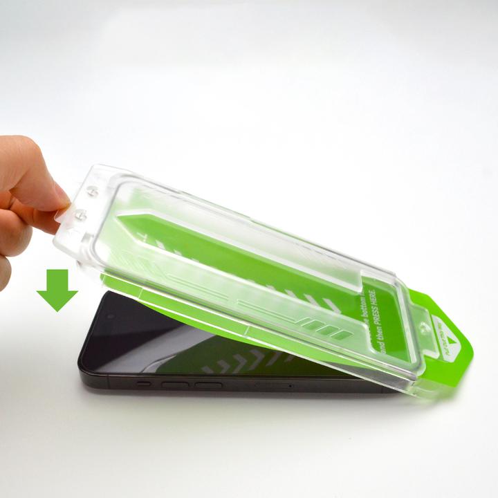 Produktbild Wozinsky 9H gehärtetes Glas mit Montagerahmen für iPhone 13 Premium Glass – Schwarz (1 Stück, Apple iPhone 13)