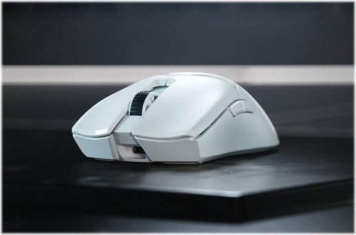 Produktbild Razer Viper V2 Pro (Kabellos, Kabelgebunden)