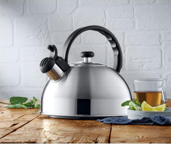 Actual product image WMF Orbit kettle / kettle induction / tea kettle 1.5l, Cromargan stainless steel (1.50 l)