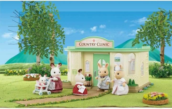 Actual product image Sylvanian Families rural clinic