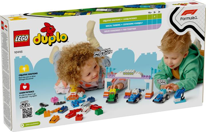Actual product image LEGO F1 Team Rennautos mit Rennfahrern (10445)