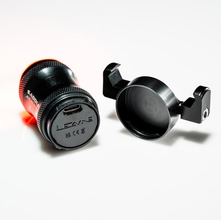 Produktbild Lezyne Saddle AI Alert 250 (250 lm, 250 lm)