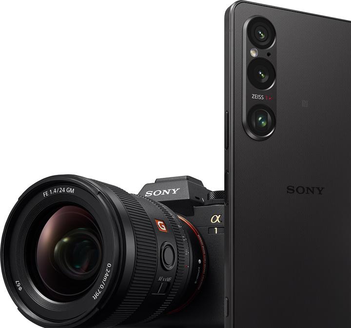 Actual product image Sony Xperia 1 VI (256 GB, Platinum Silver, 6.50", Dual SIM, 52 Mpx, 5G)