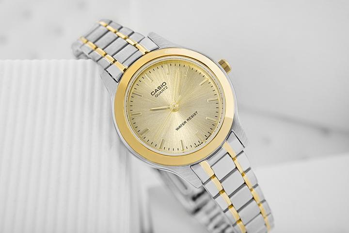 Actual product image Casio Ladies' watch LTP-1128G-9ARDF + BOX
