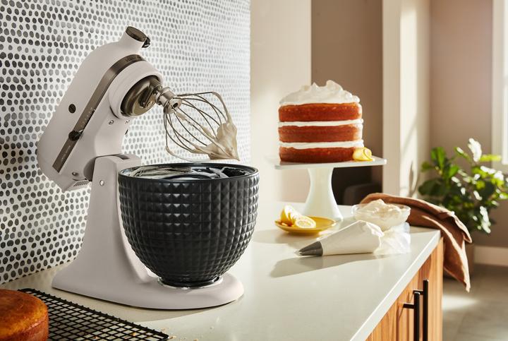 Actual product image KitchenAid KSM180 Light and Shadow (300 W)