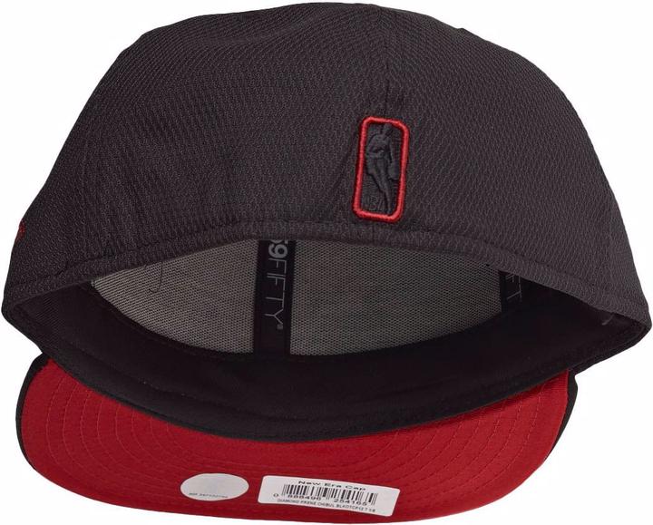 Produktbild New Era 59Fifty Diamond Tech Chicago Bulls (7 1/8)