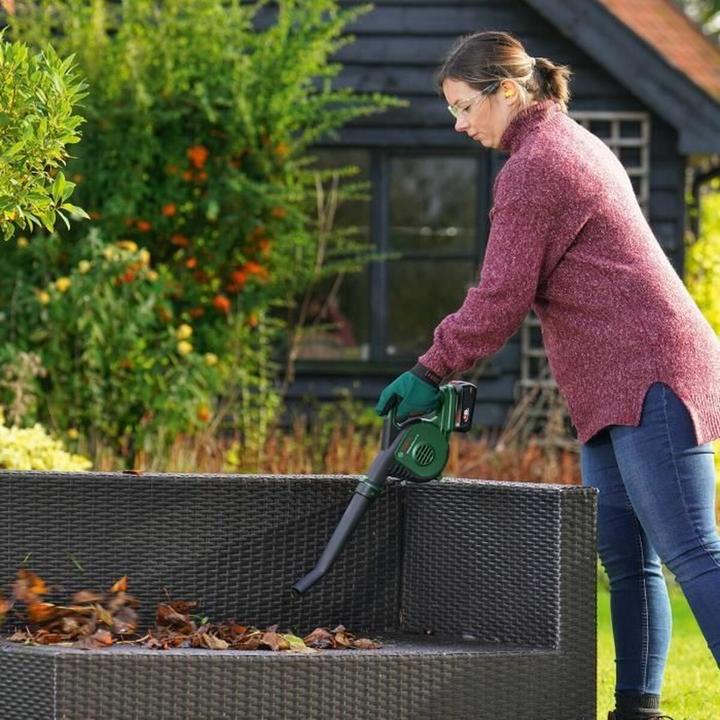 Produktbild Bosch Home & Garden Universal (Akkubetrieb, Laubbläser)