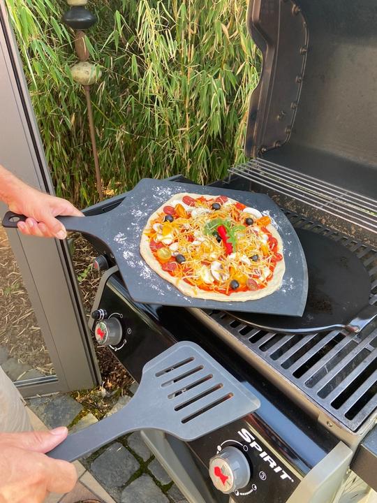 Actual product image Jade Pizza cutting board