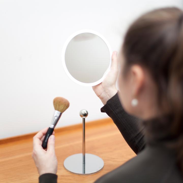 Image du produit Bosign AirMirror - miroir cosmétique 10 fois plus grand (16 x 16 x 16 cm)