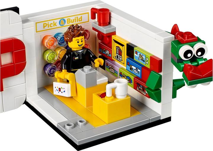 Actual product image LEGO Promotional Exclusive Iconic VIP Set (40178)