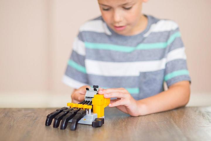 Produktbild 4M Motorisierte Roboter Hand KidzRobotix