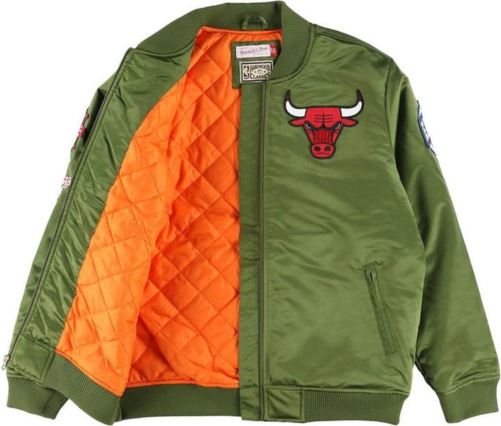 Immagine prodotto Mitchell & Ness NBA Flight Satin - Chicago Bulls Bomberja - 125971 (L)