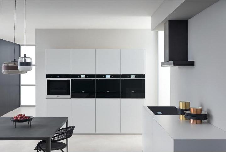Produktbild Whirlpool W7 OM4 4S1 C