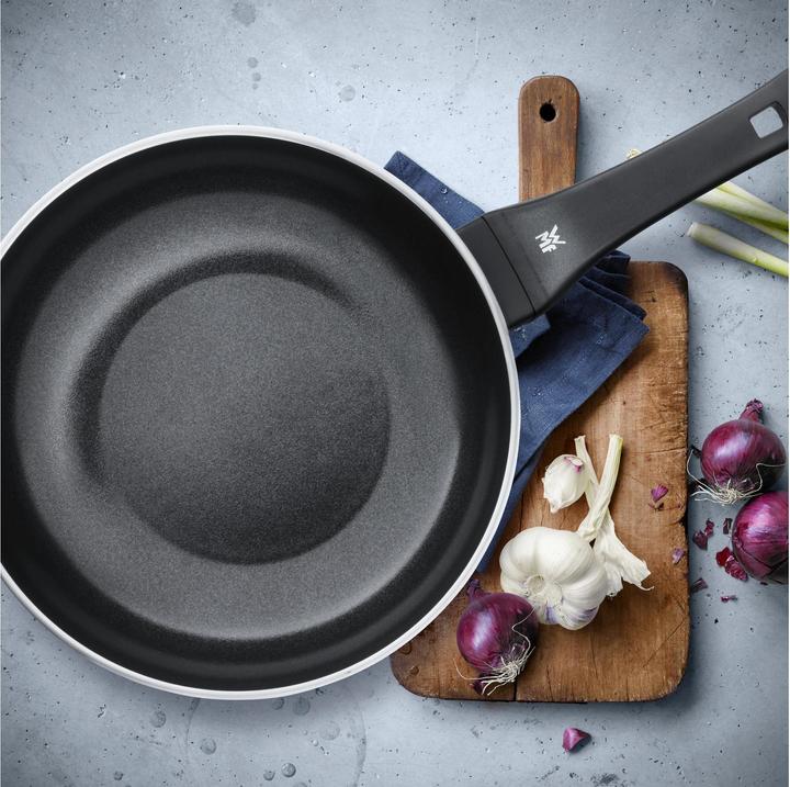 Actual product image WMF Non-stick pan Wok pan 28cm CeraDurPlus Induction Aluminium coated (28 cm, Wok, Cast aluminium)