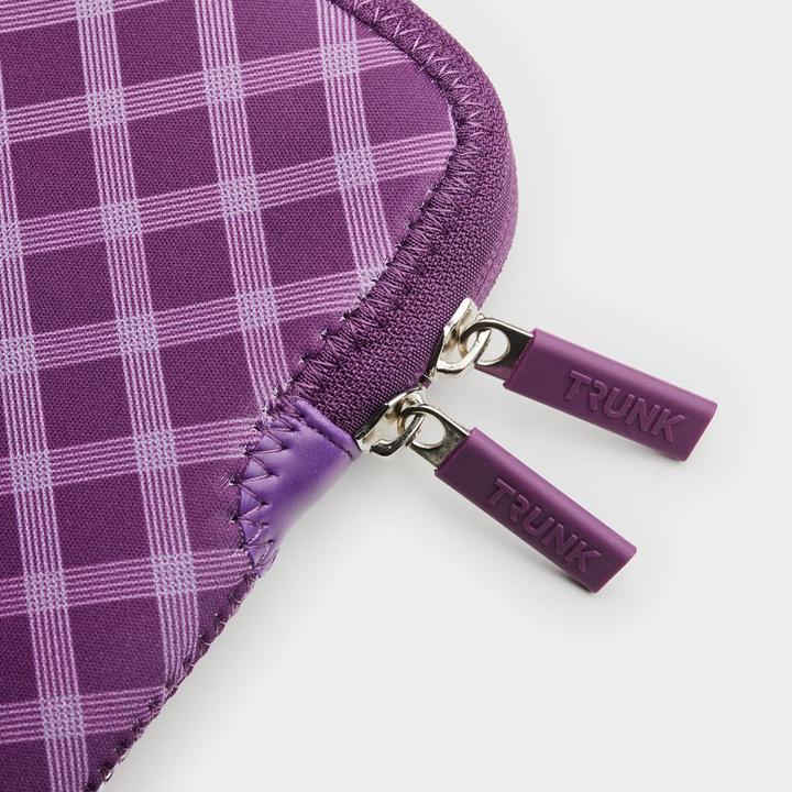 Image du produit Trunk Housse pour MacBook Pro & Air 13", tartan moyen pourpre (13", Apple)