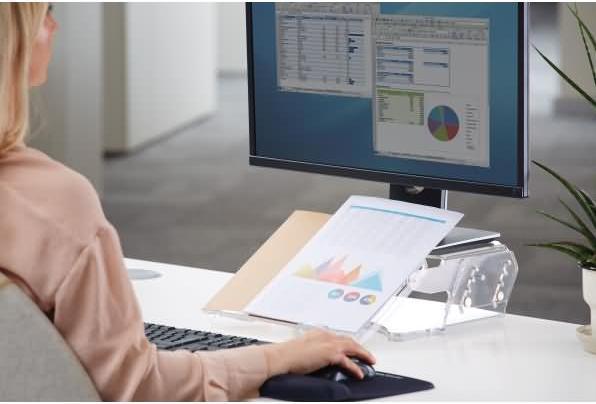 Productafbeelding Fellowes Clarity verstelbare monitorstandaard met documenthouder (Tabel)