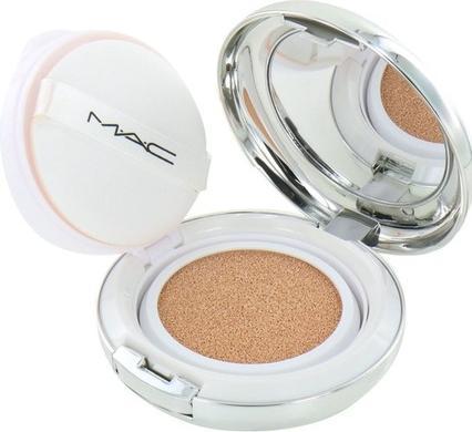 Produktbild MAC Cosmetics Light Cushion Foundation Lightful C Coral Grass Extra Light Rose SPF50