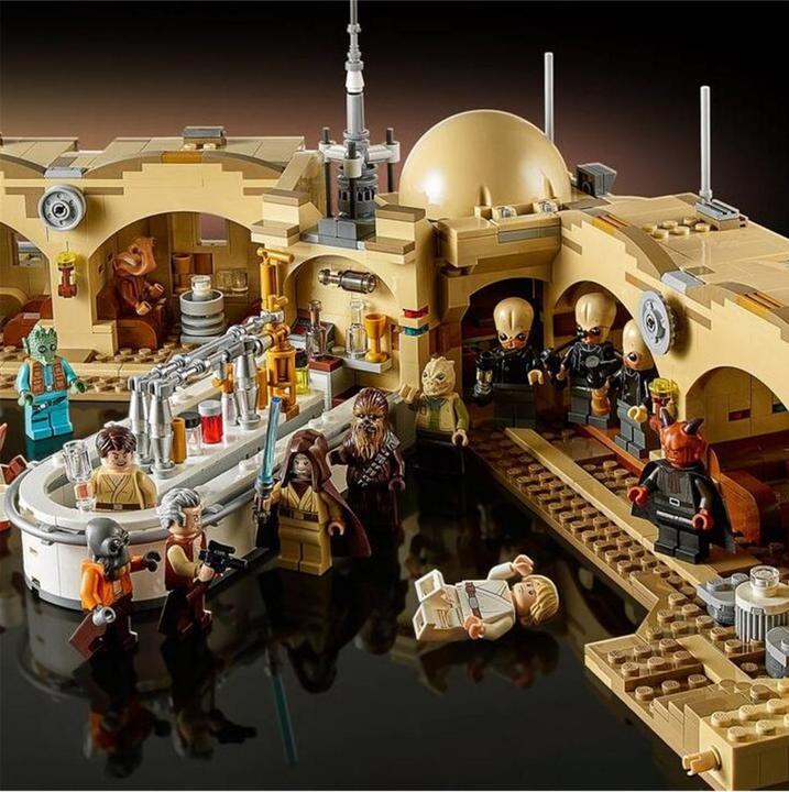 Immagine prodotto LEGO Cantina Mos Eisley (75290, Set LEGO rari, LEGO Star Wars)