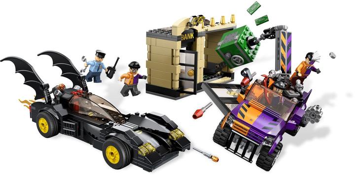 Produktbild LEGO DC Super Heroes Batman - Batmobil und Two-Face Verfolgung (6864)