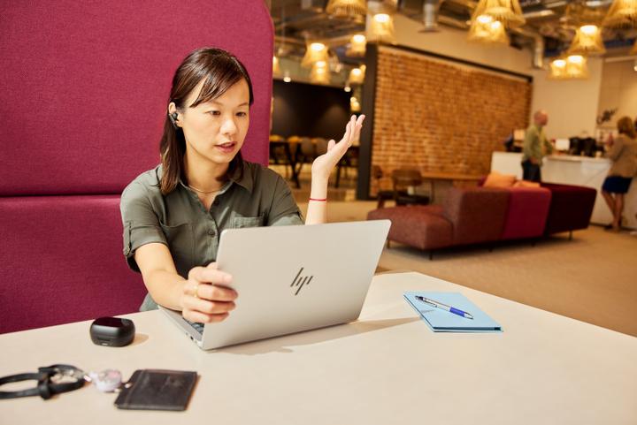 Produktbild HP EliteBook X G1a AI PC (14", 32 GB, 1000 GB, CH)