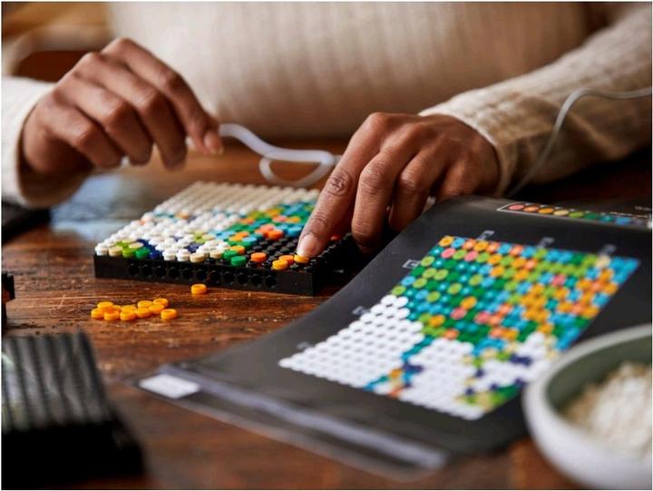 Produktbild LEGO Weltkarte (31203, LEGO Art, LEGO Seltene Sets)