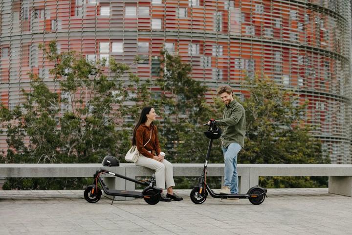 Actual product image Segway-Ninebot F2 PRO E (25 km/h, 55 km, 450 W)