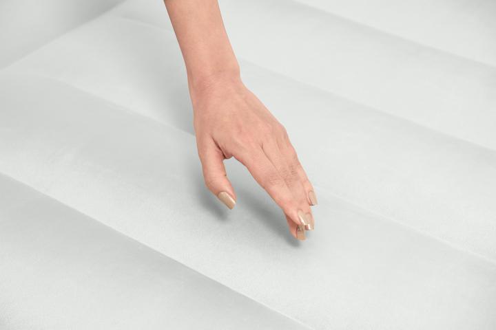 Actual product image Bestway ToughLite TPU Queen Air Mattress Queen, Built-in AC Pump 203x152x46 cm