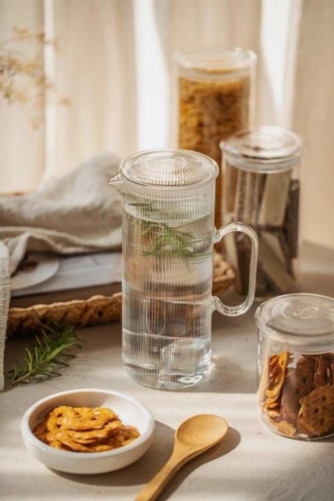 Produktbild Nuts Karaffe aus Borosilikatglas, 1.2l transparent (1.20 l)
