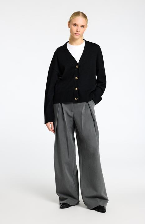 Actual product image Selected Femme V-neck cardigan (M)