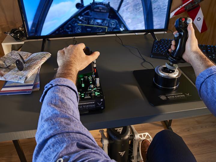 Actual product image Thrustmaster TPR Pendular Rudder (PC)
