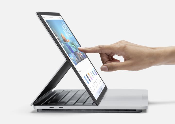 Image du produit Microsoft Surface Laptop Studio (14.40", Intel Core i7-11370H, 16 Go, 512 Go, DE)