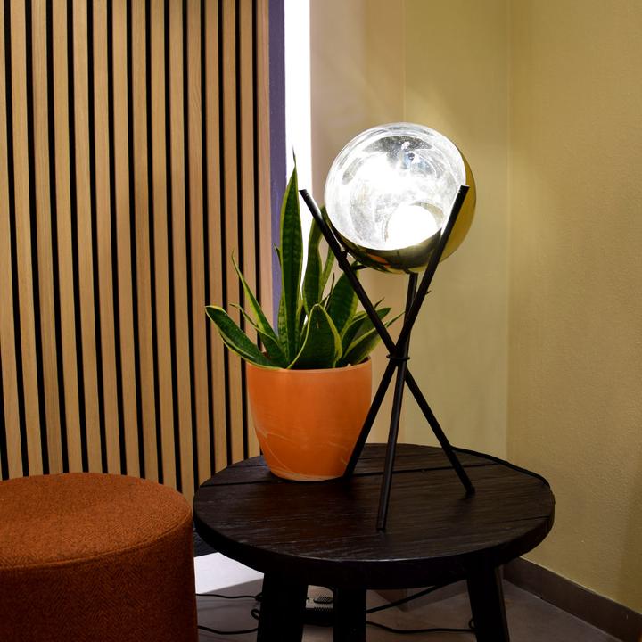 Immagine prodotto s.luce Lampada da tavolo Orb in vetro treppiede 20cm (E27)