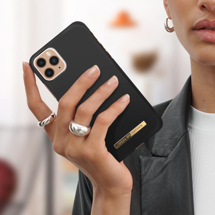 Produktbild iDeal Of Sweden Matte Black (Apple iPhone 11 Pro)