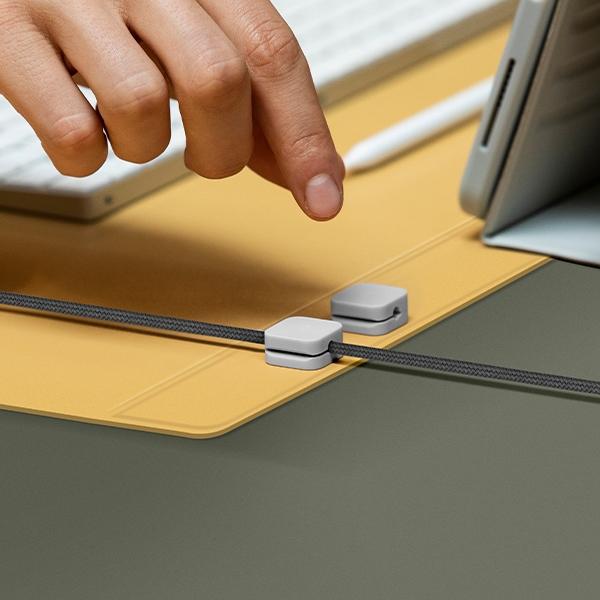 Actual product image Uniq Hagen dwustronna magnetyczna podkładka na biurko żółto-szary/canary yellow-chalk grey