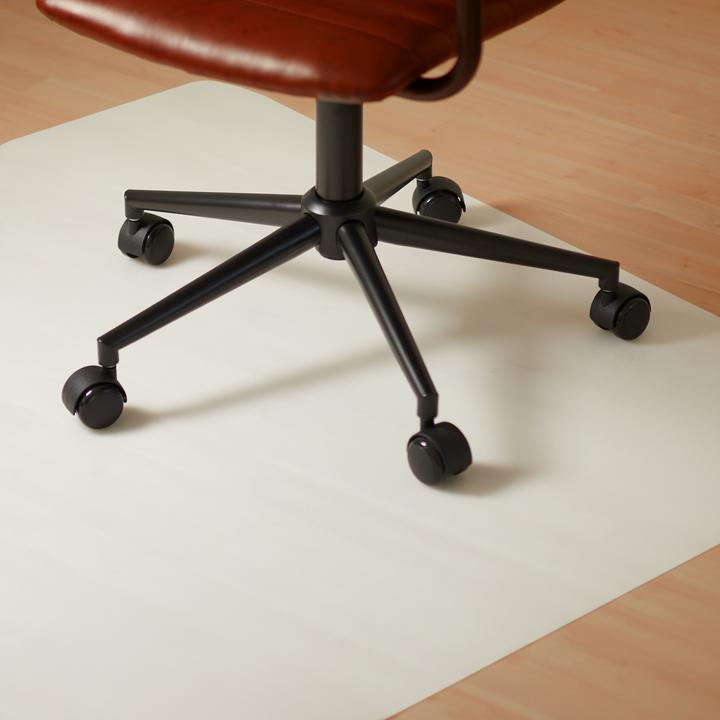 Actual product image Relaxdays Office Chair Floor Mat in 3 Sizes (90 x 90 x 0.2 cm)
