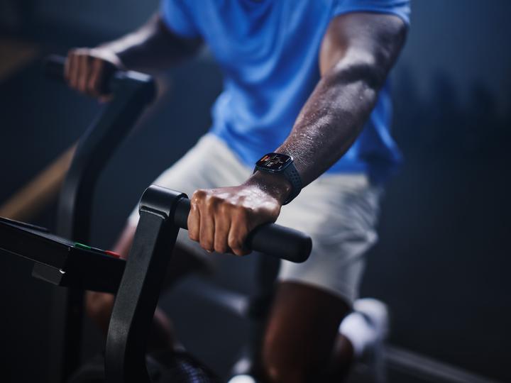 Produktbild Amazfit BIP 6, BLACK
