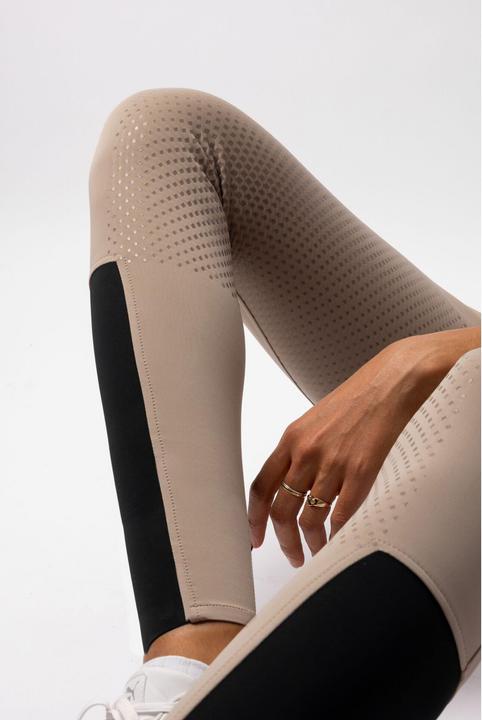 Actual product image Horze Evelyn (40)
