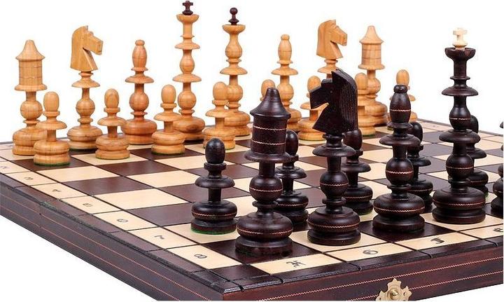 Actual product image Holzecke Chessboard and chess pieces with copper inlays