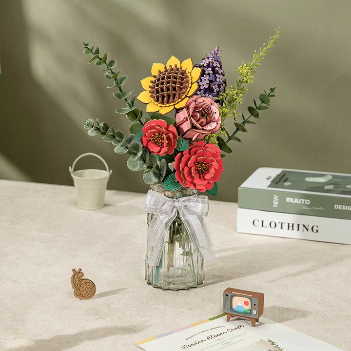 Actual product image Robotime Sunflower - Wooden construction kit flower